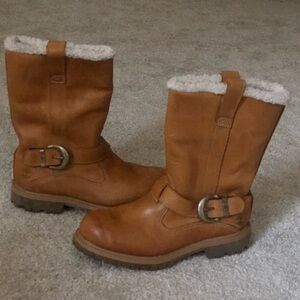 Women's Tan Leather TIMBERLAND Boots SZ 6.5 LKE NEW!